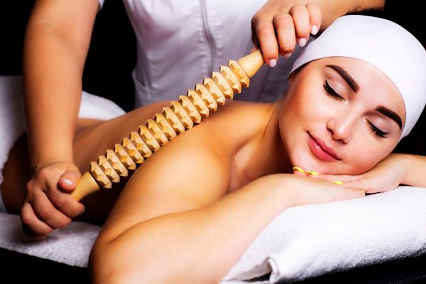 Masážní přístroj na celulitidu BeautyRelax Rollskin Madero